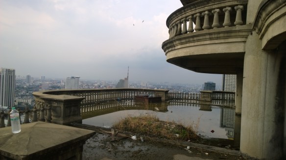 On the 37th floor, what would have been a stunning, large balcony looking over the Chao Phraya River.